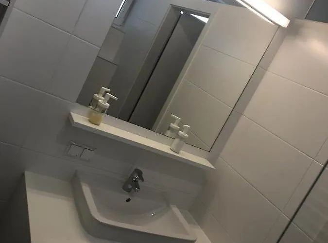 Motel Ost I Free Parking I Self Check-in 3*