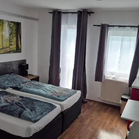Motel Ost I Free Parking I Self Check-in 3*