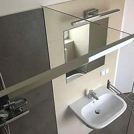 Motel Ost I Free Parking I Self Check-in 3*