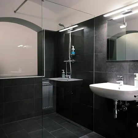 Ost I Free Parking I Self Check-in 3* Грац