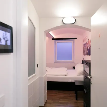 Motel Ost I Free Parking I Self Check-in Graz